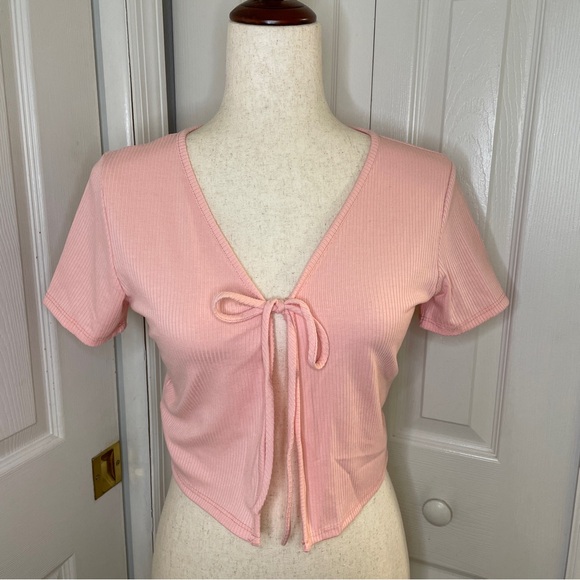 Fashion Nova “Keep them tied” top - Picture 3 of 7